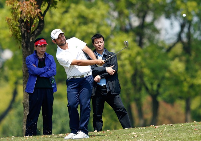 Александр Леви (Alexander Levy). Фото: Getty Images European Tour: Volvo China Open, день первый. Дэвид Хауэлл, Брэдли Дредж и Майкл Гендри делят лидерство с результатом 68 (-4)